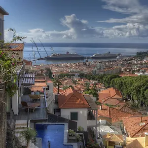 Villa Number 15 Ocean & View, Funchal (Madeira)